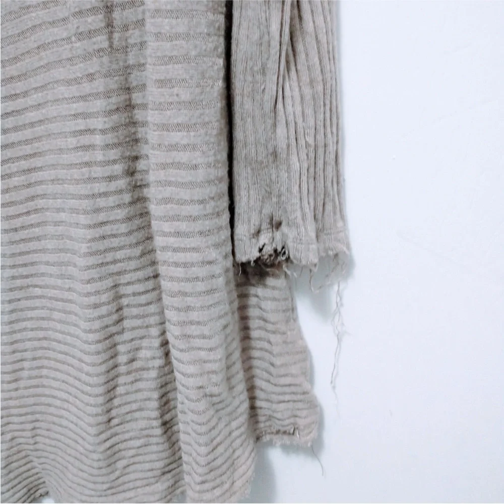 Free People We the Free lover rib back split pullover. Long sleeve ribbed raw